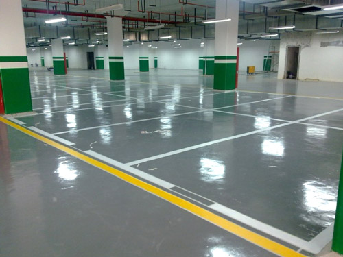 環(huán)氧地坪施工過程中控制漆膜標準化的技巧